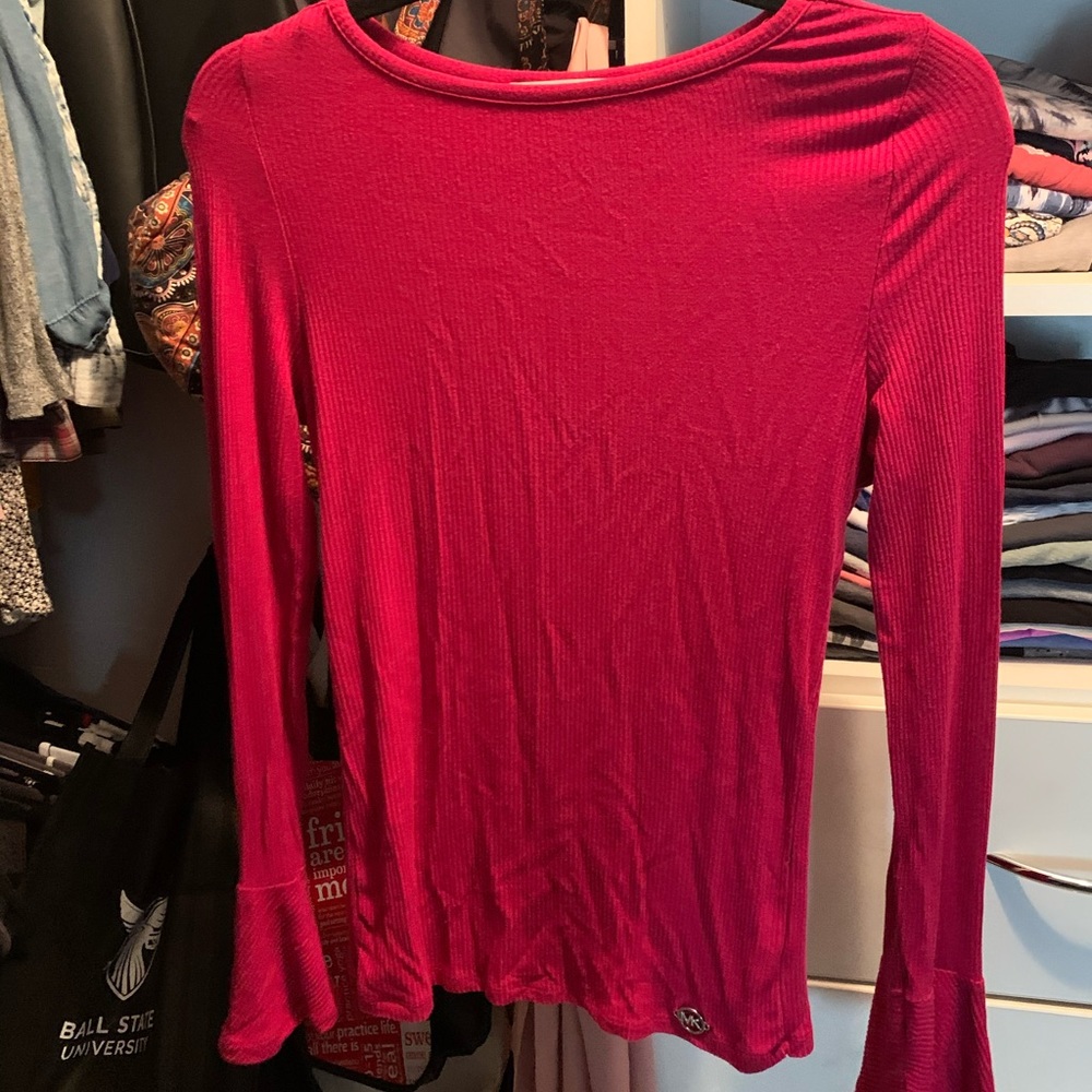 Michael Kors Fuscia bell sleeve top!